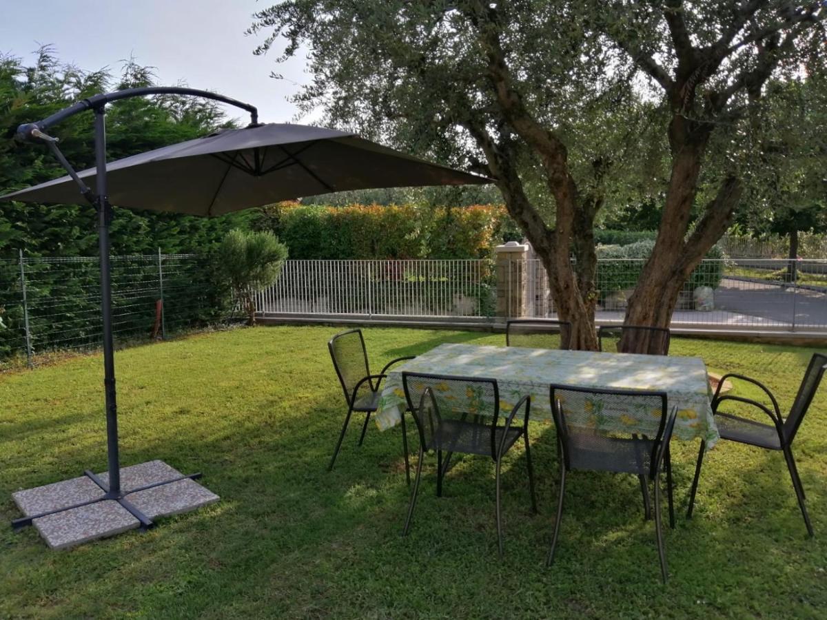 הוילה לאזיסה Casa Degli Ulivi מראה חיצוני תמונה